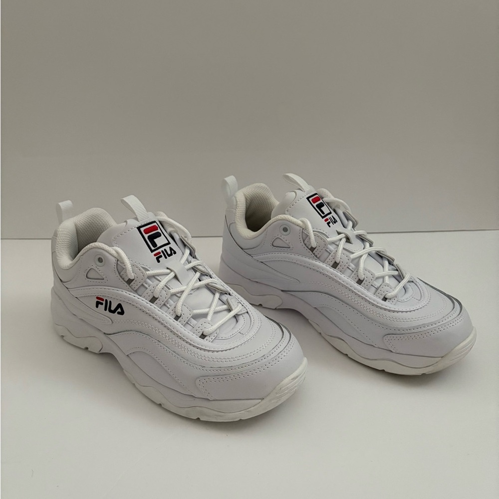 Fila White vintage style Athletic Shoes - Picture 3 of 12